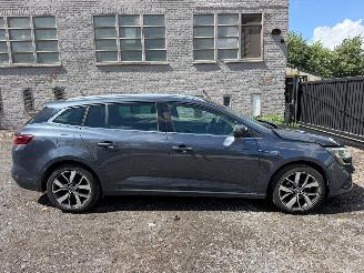 Coche accidentado Renault Mégane IV GRANDTOUR 2018/5