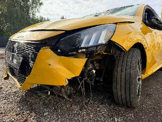 Peugeot 208 II GT LINE picture 9