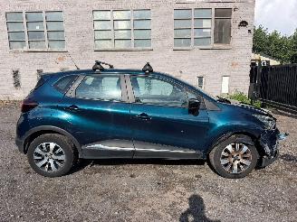 krockskadad bil auto Renault Captur ZEN 2019/9