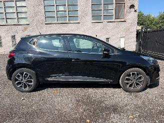 Coche accidentado Renault Clio INTENS + 2019/3