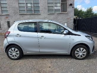 Schadeauto Peugeot 108 ACTIVE 2019/5
