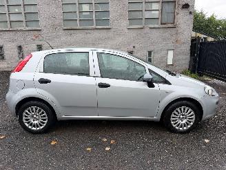 krockskadad bil auto Fiat Punto  2015/12