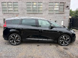 Vaurioauto  passenger cars Renault Scenic IV BOSE 2020/6