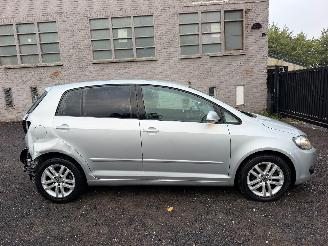 Vaurioauto  passenger cars Volkswagen Golf plus PLUS II HIGHLIN 2009/9