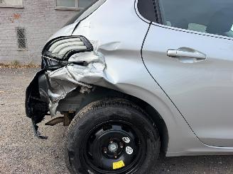 Peugeot 208 ALLURE picture 18