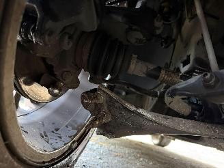 Peugeot 208 1.2 I picture 5