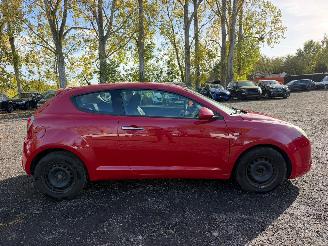 skadebil auto Alfa Romeo MiTo  2011/4