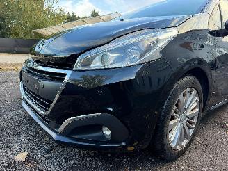 Peugeot 208 1.2 I picture 9