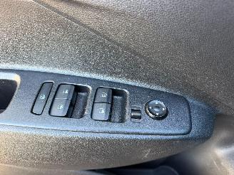 Hyundai I-10 1.0 TREND picture 34