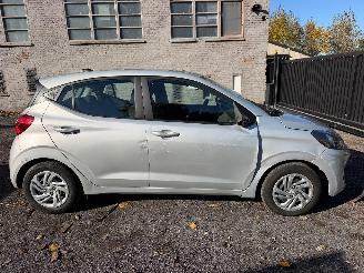 damaged passenger cars Hyundai I-10 1.0 TREND 2022/11
