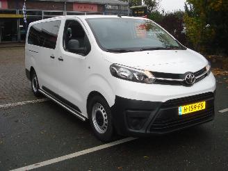 Schadeauto Toyota ProAce 9 PERSOONS COOL COMFORT LONG 2020/1