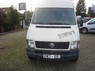 Volkswagen Lt 35 5 CYLINDER 2.5TDI L2-H2 picture 4
