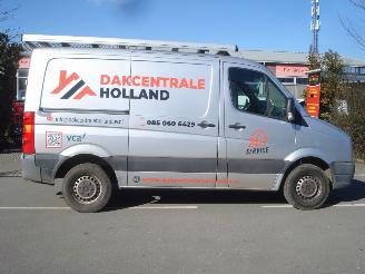 krockskadad bil bedrijf Volkswagen Crafter 2.5TDI L1-H1 80KW 2009/2