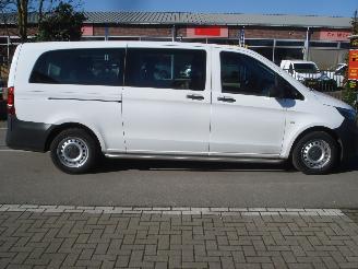 krockskadad bil bedrijf Mercedes Vito 8 PERSOONS TOURER EURO 6 2017/7