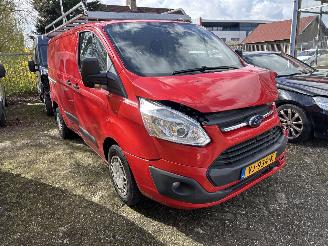 skadebil bedrijf Ford Transit Custom 2.2 TDCI L1H1 TREND 2014/6