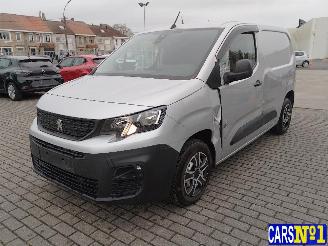 Schadeauto Peugeot Partner  2021/4