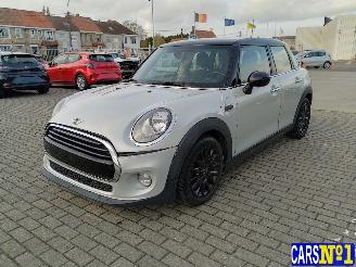 skadebil auto Mini Cooper  2016/8