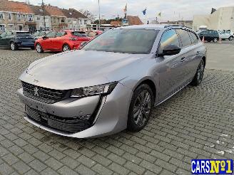 damaged passenger cars Peugeot 508  2020/2