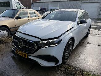 Voiture accidenté Mercedes E-klasse 300e AMG Line Estate 2024/3