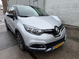 Avarii autoturisme Renault Captur 0.9 TCe Xmod 2016/10