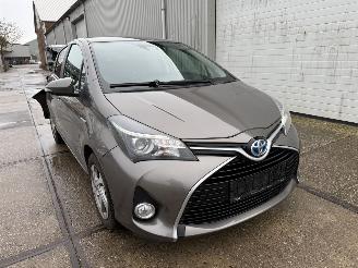 Voiture accidenté Toyota Yaris 1.5 Hybrid 2016/1