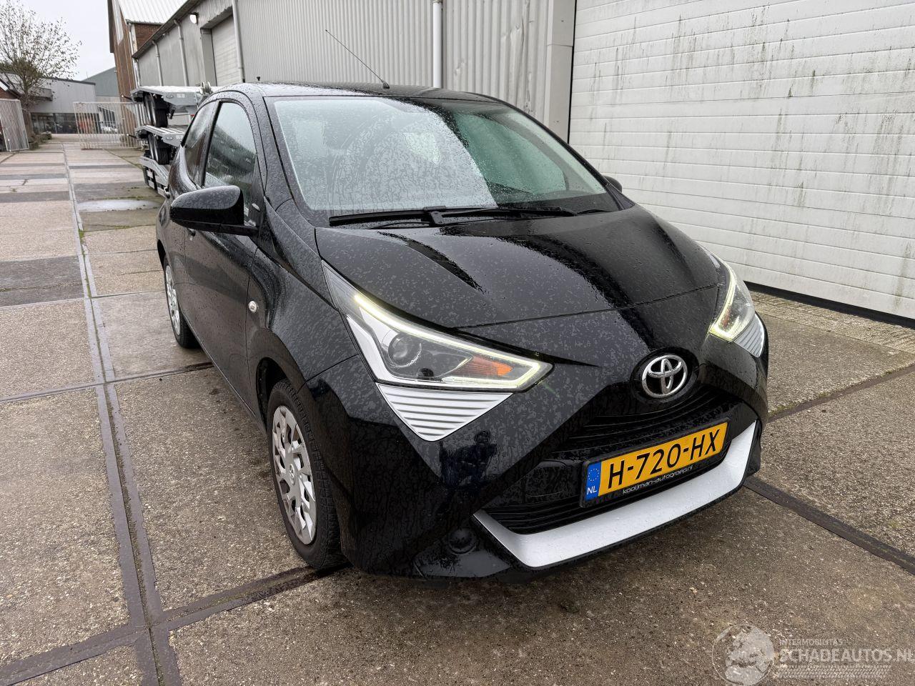 Toyota Aygo 1.0 VVT-i X-Play