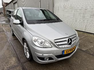 Avarii autoturisme Mercedes B-klasse 200 Automaat 2011/6