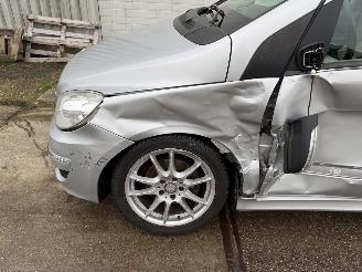 Mercedes B-klasse 200 Automaat picture 13