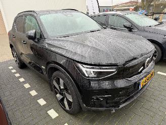 Schadeauto Volvo XC40 Recharge Ultimate 70 kWh Pano Harman Kardon 20\" 2023/5