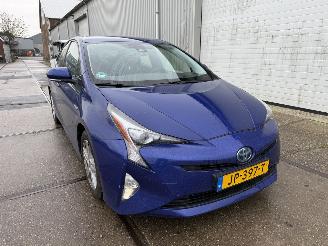 Damaged car Toyota Prius 1.8 Business Plus 2016/5
