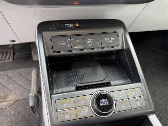 Hyundai Kona 1.6 GDI HEV Premium Leer Bose picture 23