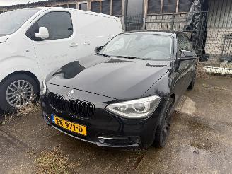 Auto incidentate BMW 1-serie 116i Sport 2013/3