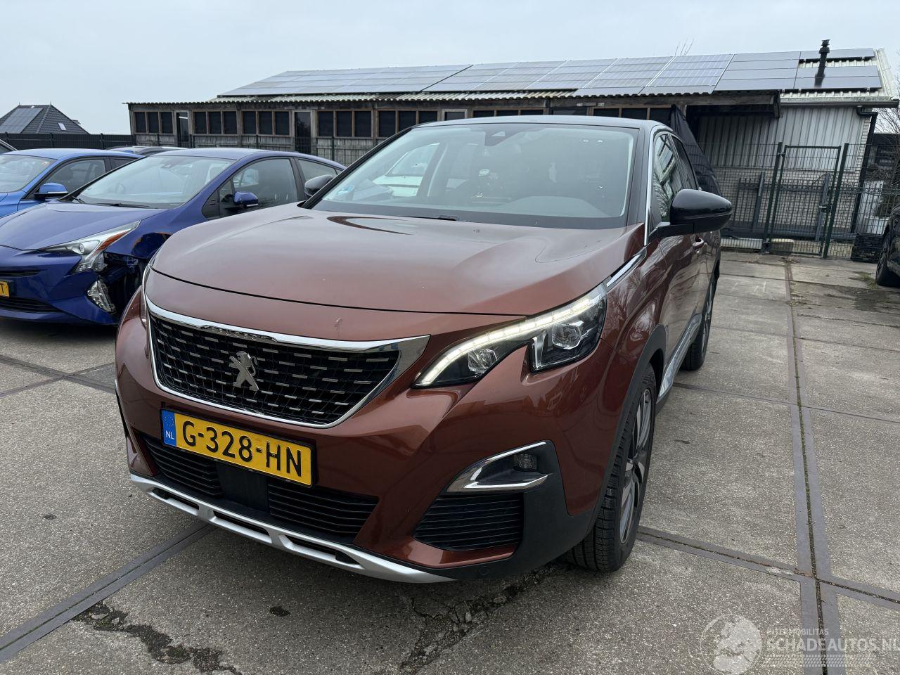 Peugeot 3008 1.2 PureTech  Blue Lease Premium