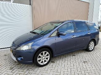 skadebil auto Mitsubishi Grandis 2.4-16V InSport 7-Persoons 2007/3
