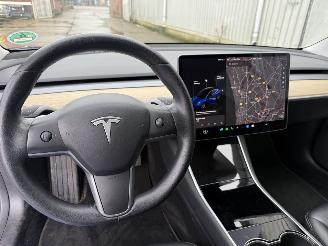 Tesla Model 3 Long Range AWD 75 kWh picture 16