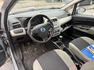 Fiat Grande Punto 1.4 Edizione Prima picture 16