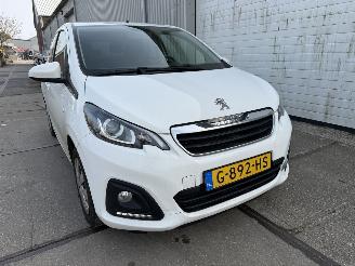 damaged passenger cars Peugeot 108 1.0 e-VTi Active 2019/9