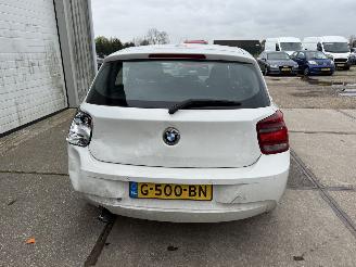 BMW 1-serie 114i picture 5