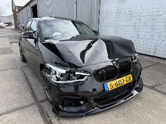 skadebil auto BMW 1-serie M140i High Executive 2017/3