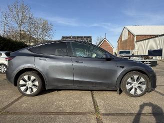 Tesla Model Y Long Range AWD 75kWh picture 2