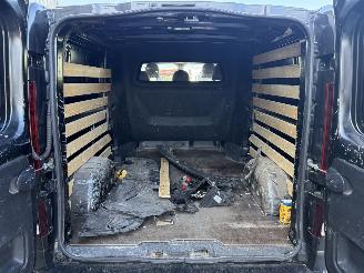 Renault Trafic 2.0 dCi T29 L2H1 DC Luxe picture 5