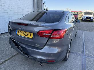 Ford Focus 1.5 Titanium Automaat picture 3