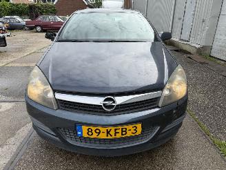Opel Astra GTC 1.8 Edition Automaat Airco picture 11