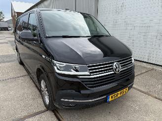krockskadad bil bedrijf Volkswagen Transporter 2.0 TDI DSG L2H1 Bulli Leer 2022/11