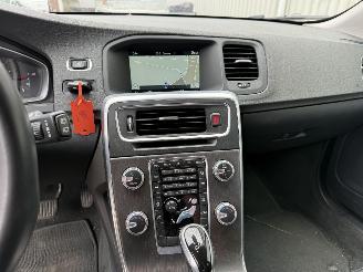 Volvo V-60 2.0 D2 R-Design Automaat picture 19