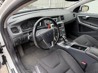 Volvo V-60 2.0 D2 R-Design Automaat picture 15