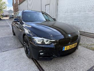 Unfallwagen BMW 3-serie 318i M-Sport Panoramadak H/K Leer 2019/11