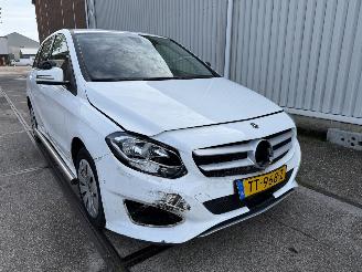 Mercedes B-klasse 220d Ambition Automaat picture 11