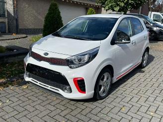 Damaged car Kia Picanto 1.0 GT-LINE NAVI KAMERA AIRCO 2020/8