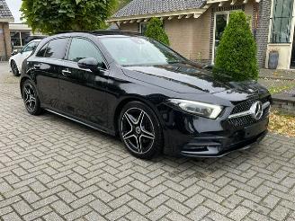 Schadeauto Mercedes A-klasse 180 d AMG LINE PANORAMADAK NAVI CAMERA LED 2019/7